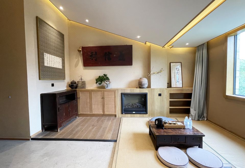 Xinyue Hot Spring Holiday HotelGuestroom