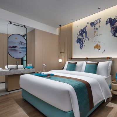 城市夜景大床套房（支持手機投屏） 凱里亞德酒店（湖南金融中心店）優惠