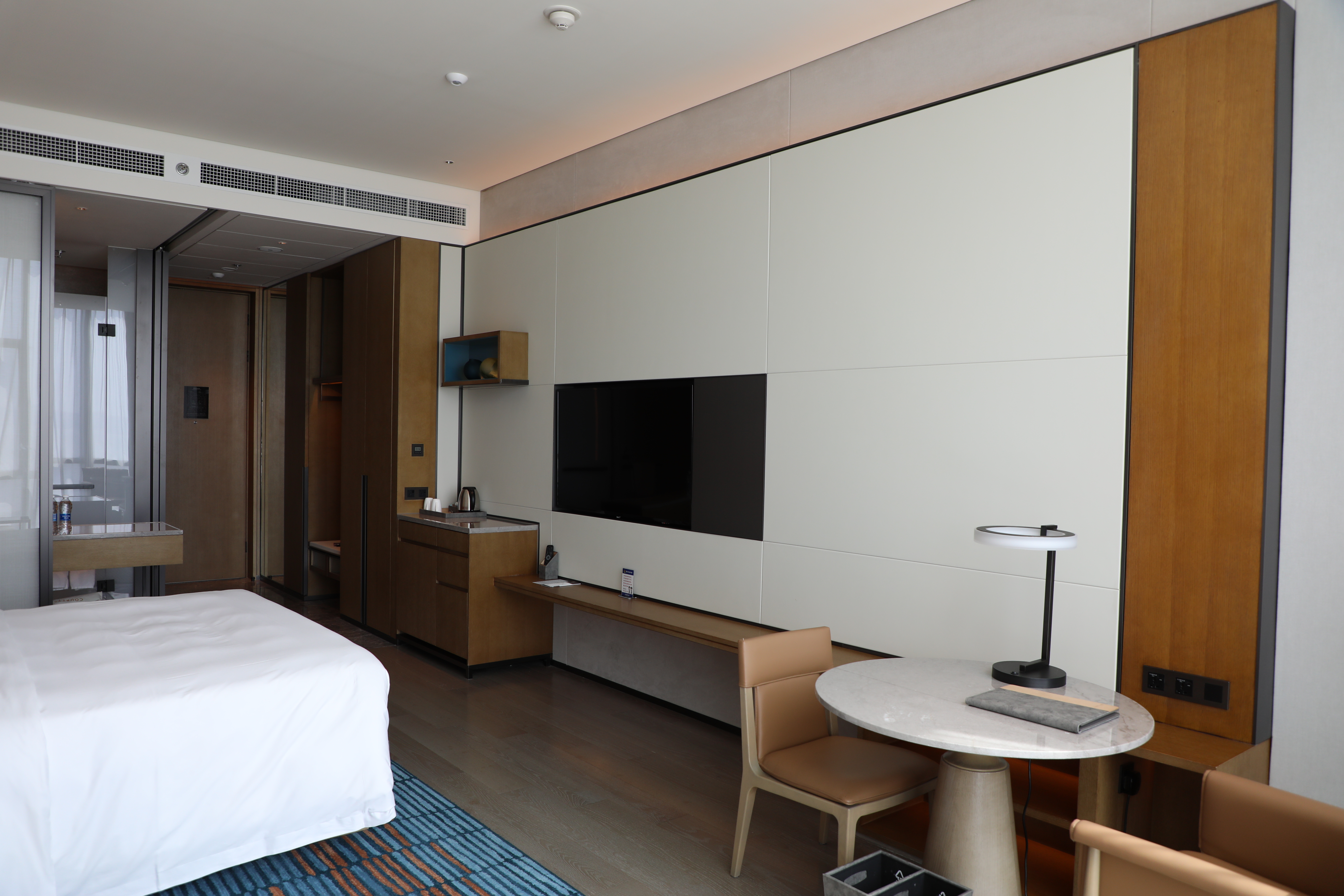 行政海景大床房