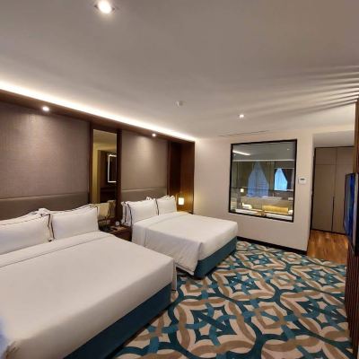 Platinum Suite 4 Kupon CHRISTEE SUITES HOTEL