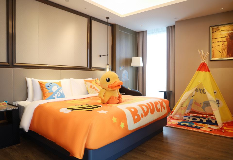 Crowne Plaza Hangzhou LinpingChildren's Themed Room - 2-Bedroom