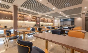 Xingcheng Hotel (Xianyang Stadium Fuyuan Alley Branch) - Housity