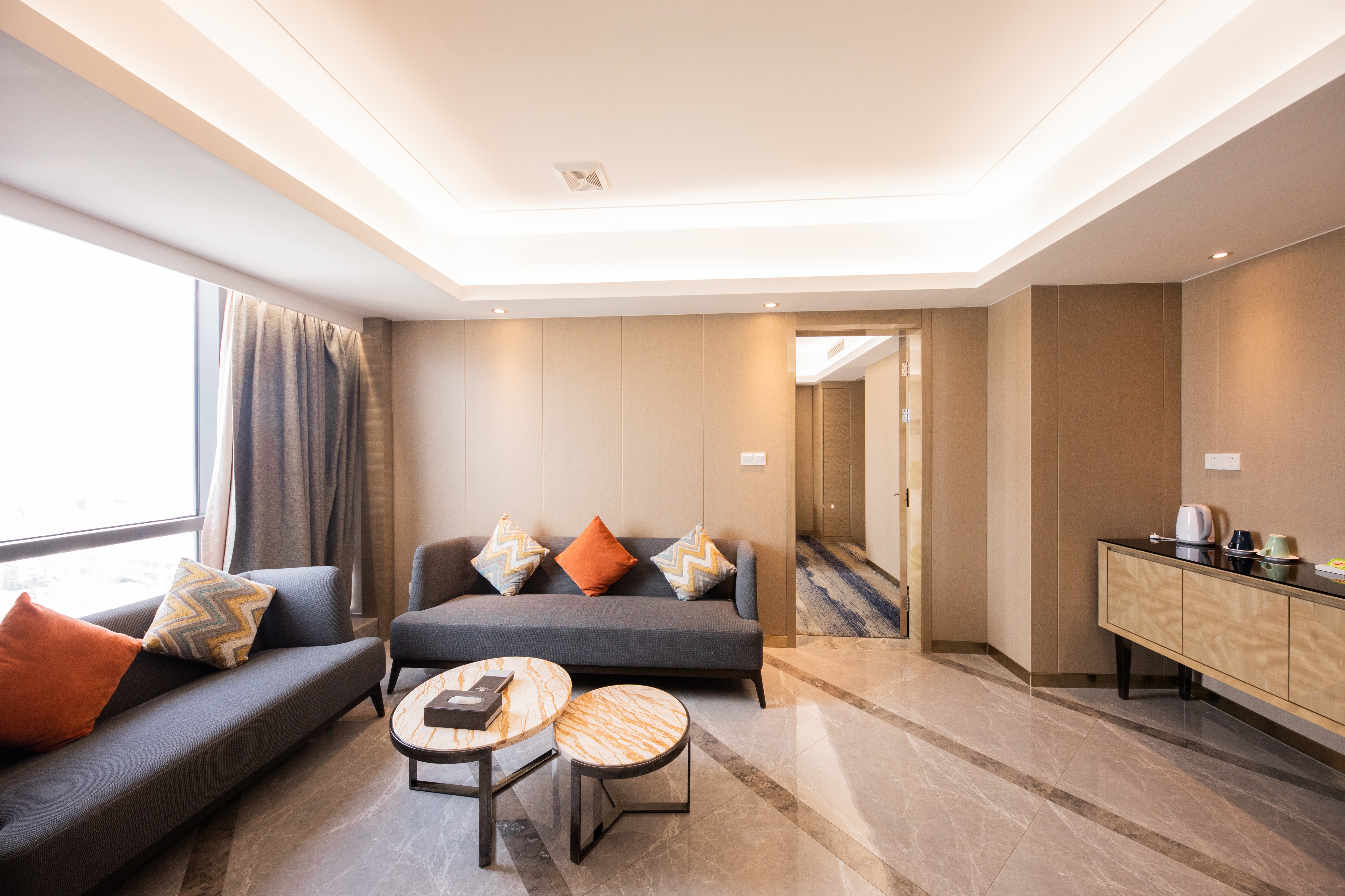 伯爵套房（高空眺望+览江悦城+一厅两房三床三衞）