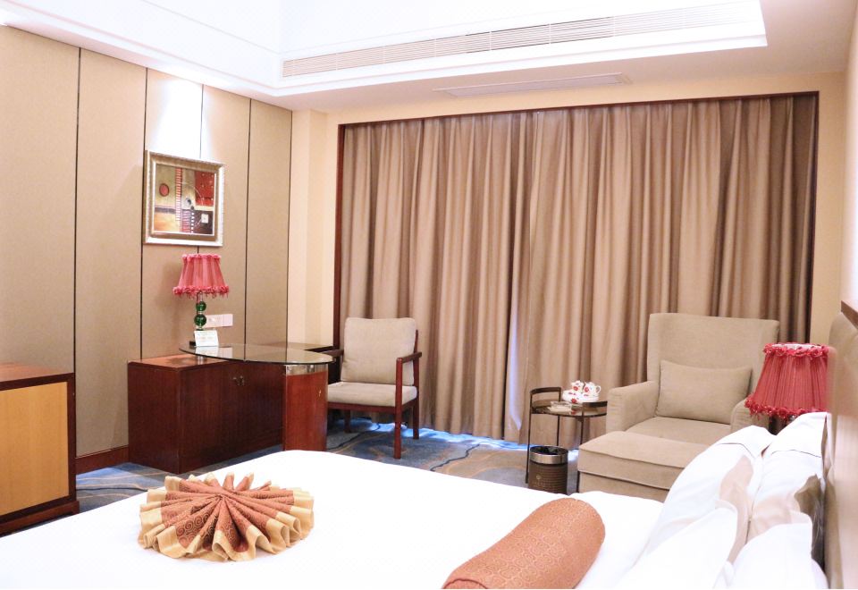 豪华大床房（大窗户）