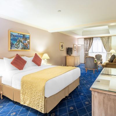 Diplomatic Two Bedroom - Luxury Suite