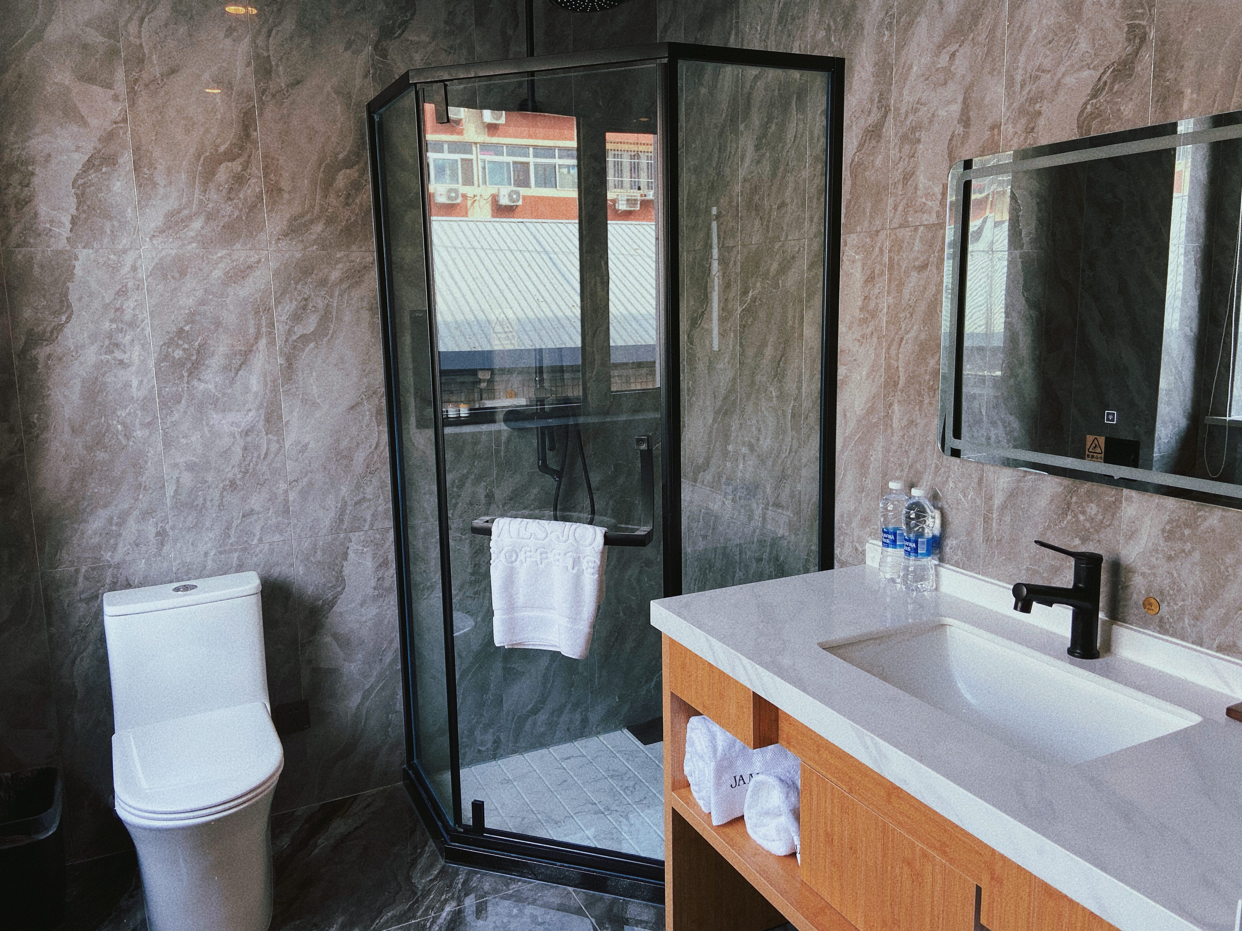 啡凡家庭房（电视投屏+乾湿分离）