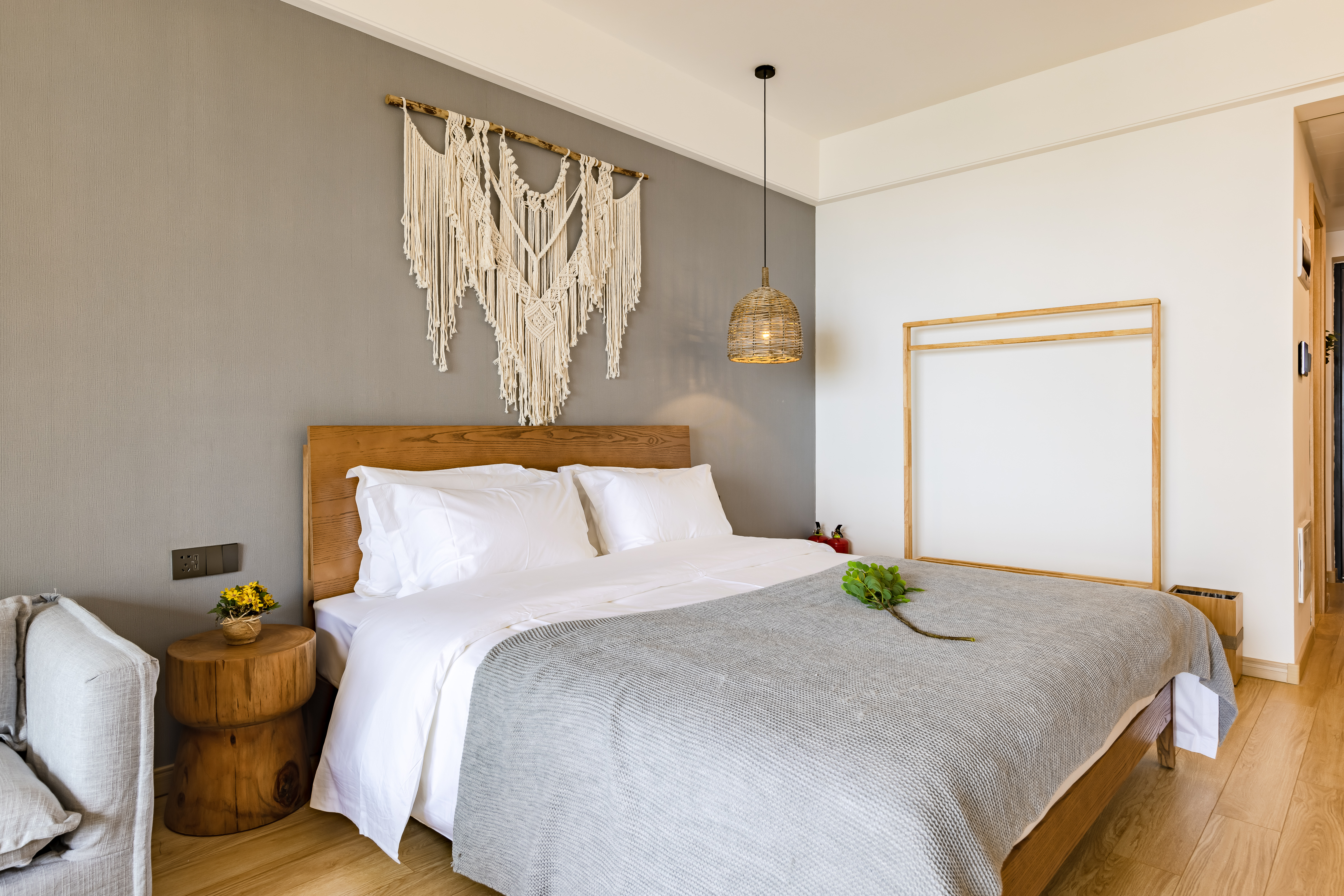 漫云·湖景大床房