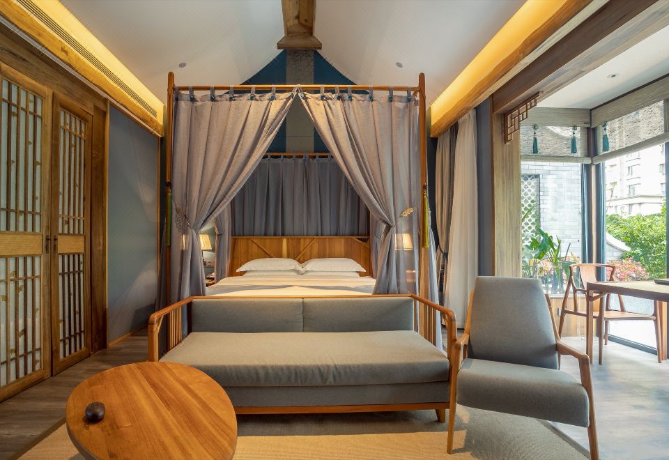 行政大床房（宝格丽洗护+独立浴缸）