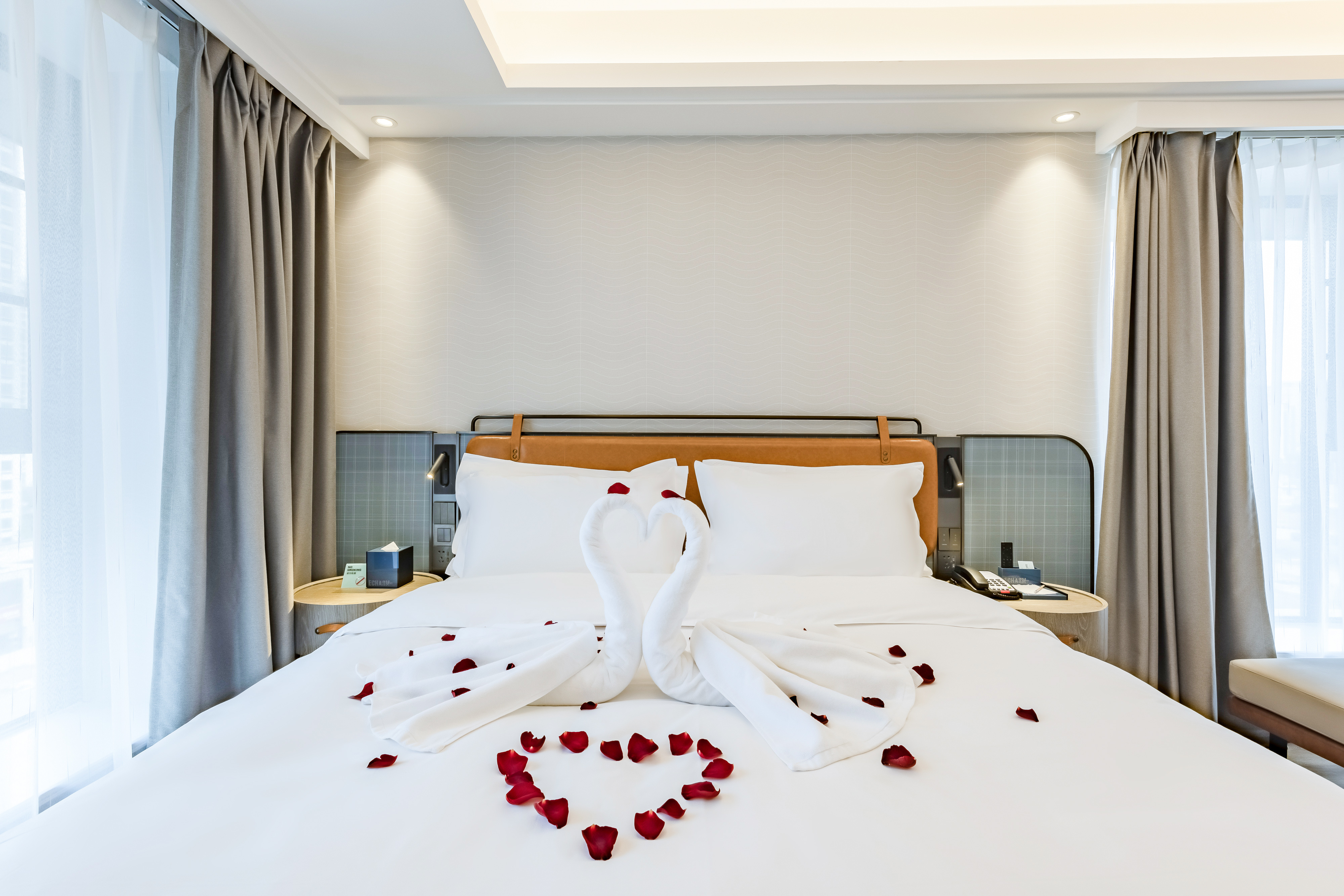 豪华大床房（北欧轻奢风+超大落地窗+舒适床品+乾湿三分离）