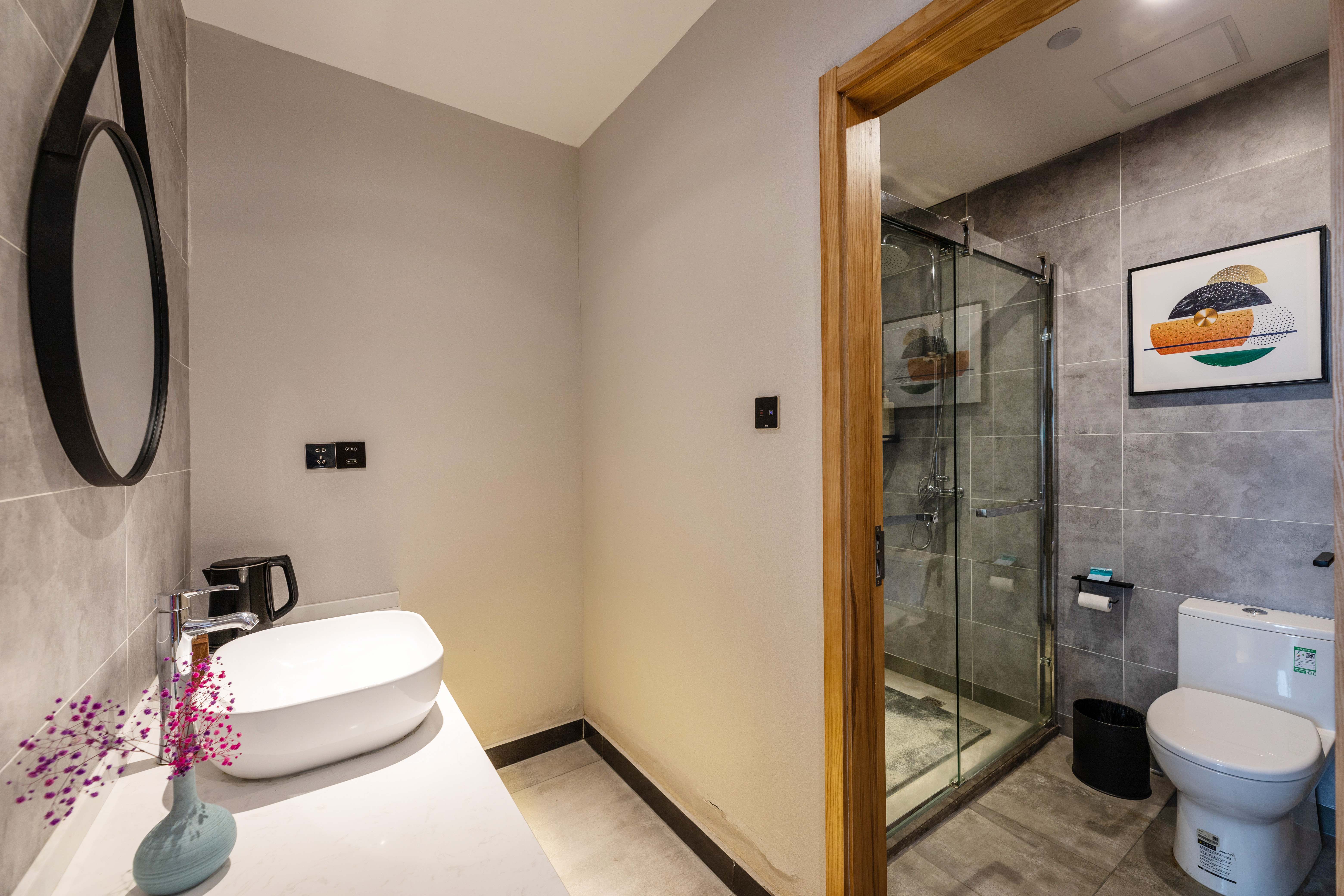 舒适大床房（落地大窗+电动窗帘+阿道夫洗护套装）