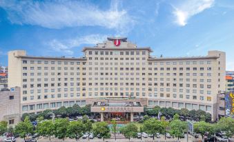 Huarui Jianguo Hotel
