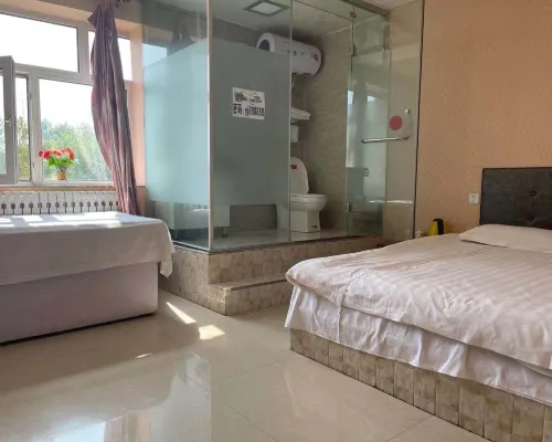 Longjiang Yijia Leisure Hotel Hotéis em Condado de Longjiang