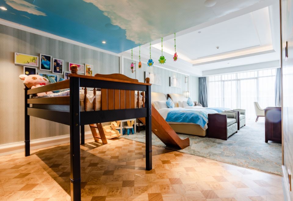 行政温馨家庭房