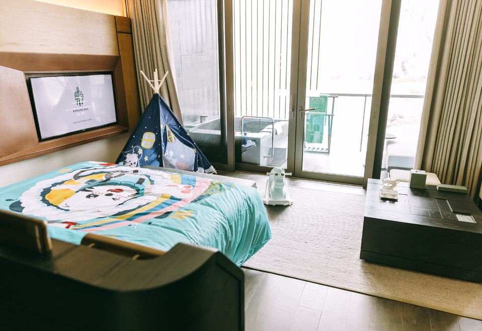 夢谷崖景大床親子房