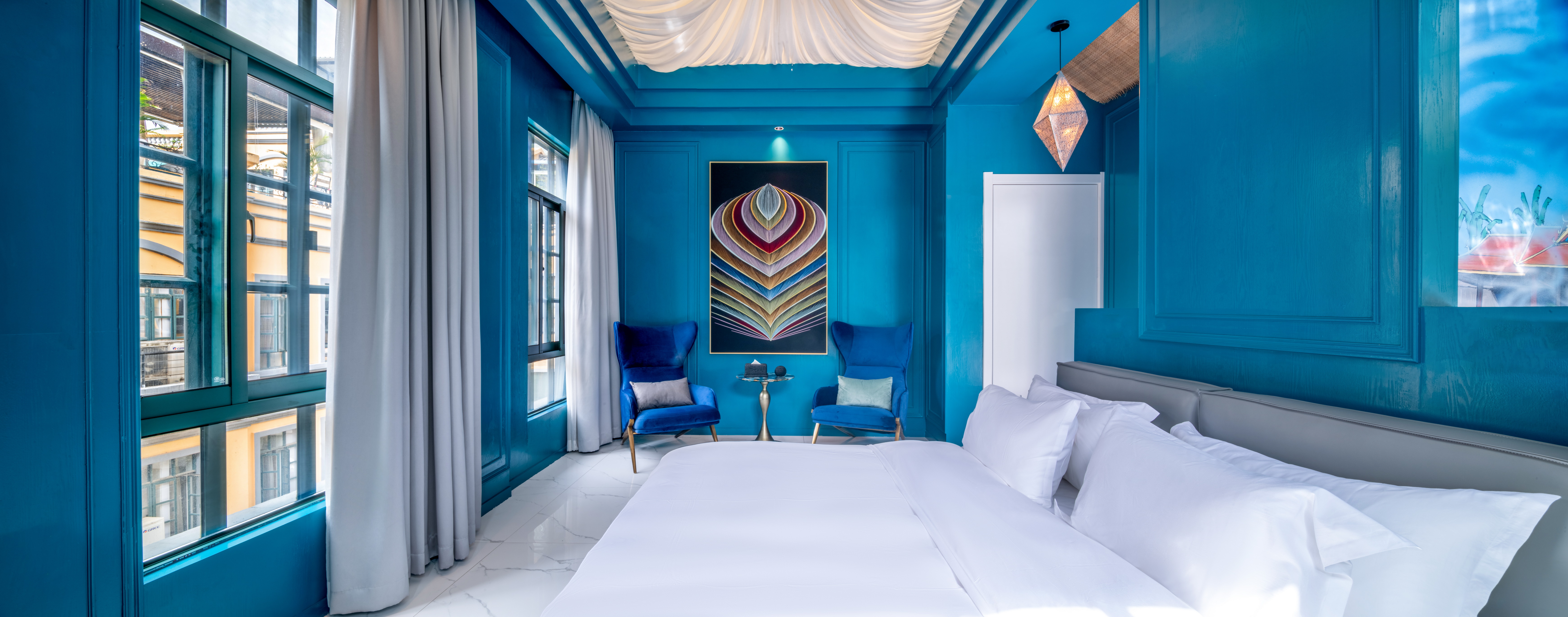 傣族|奢享270°全景浴缸阳台大床房