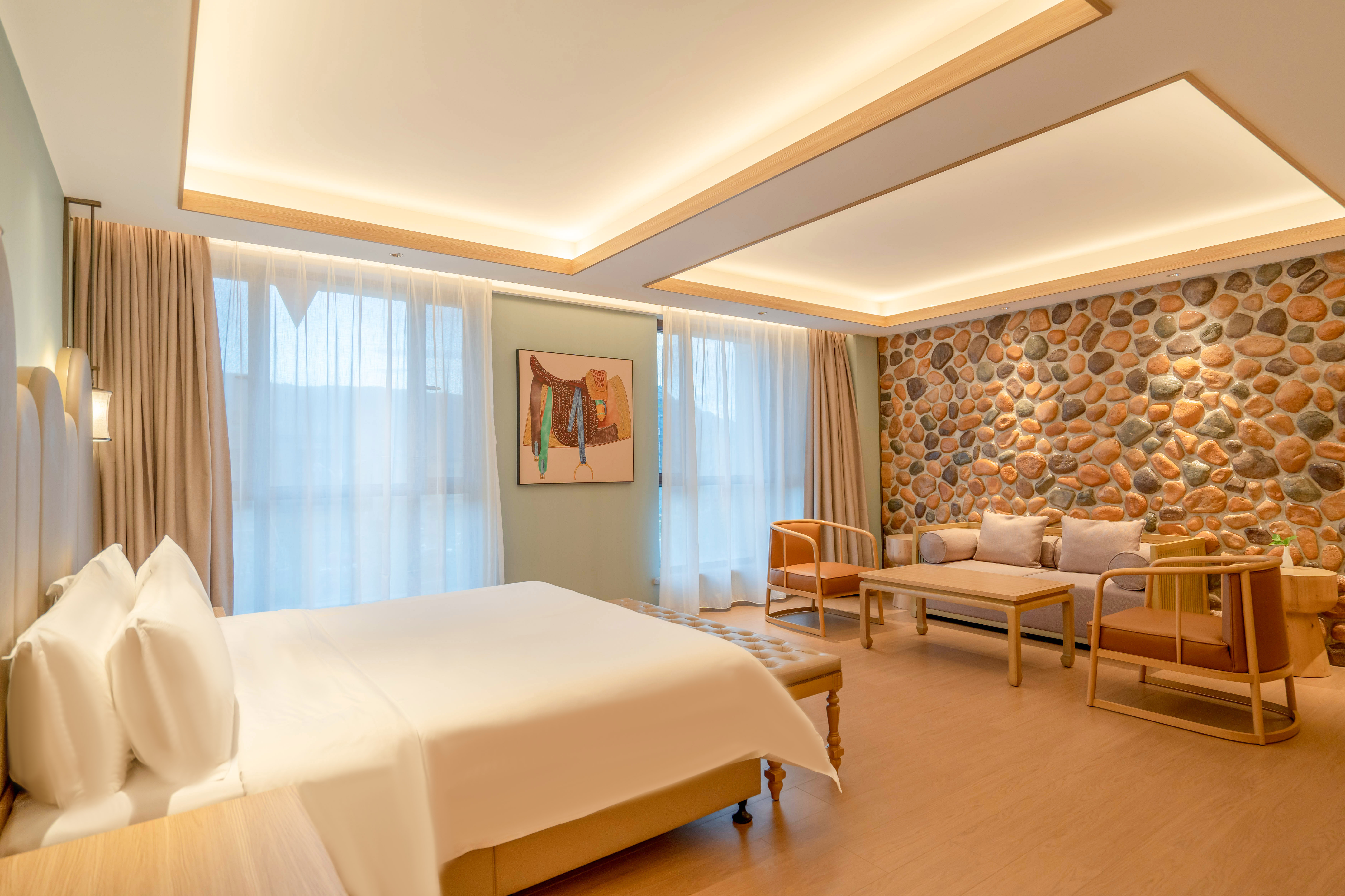 尊贵特大床房（加湿器+金可儿舒睡床品+小冰箱）