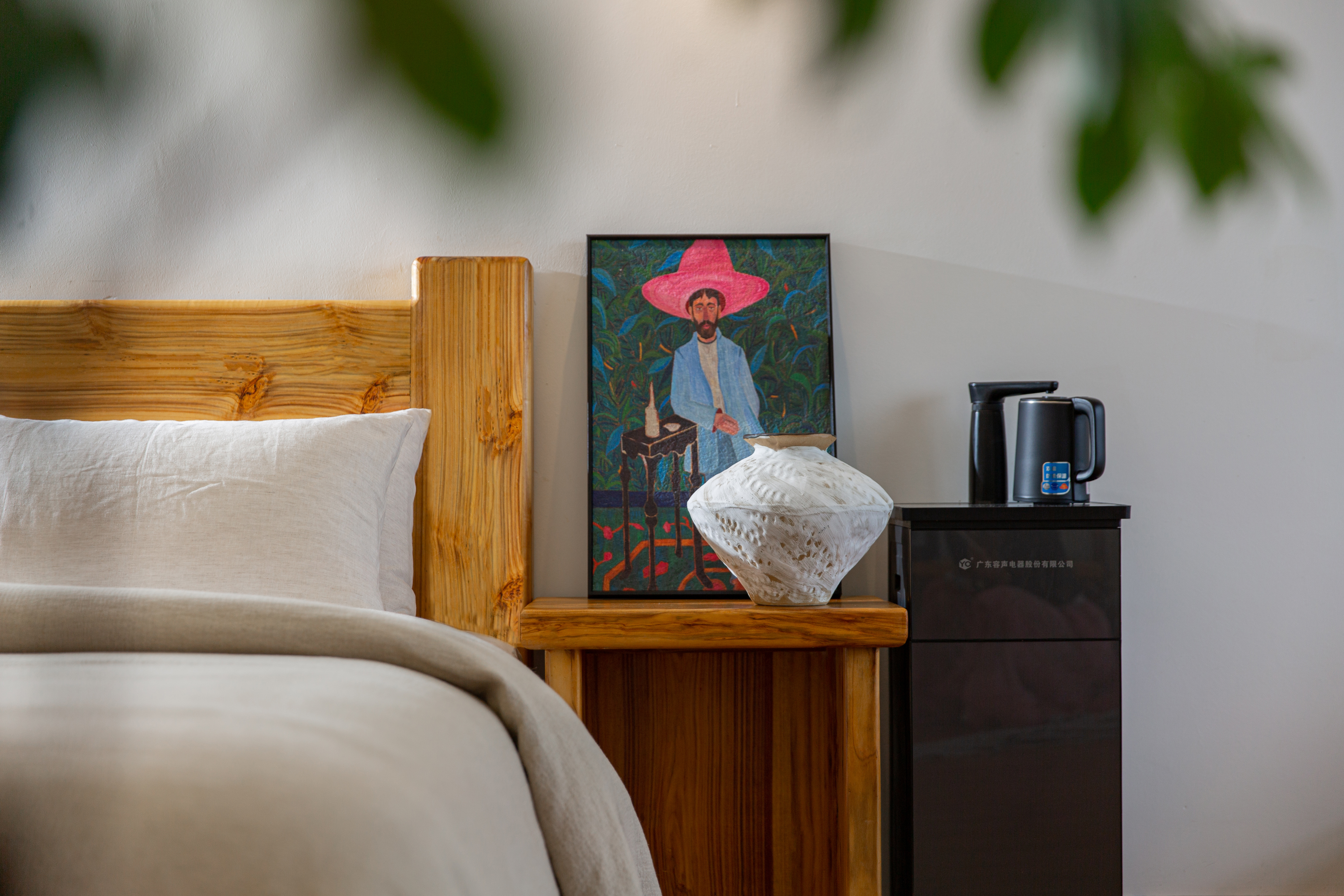 Queen Room With Courtyard View