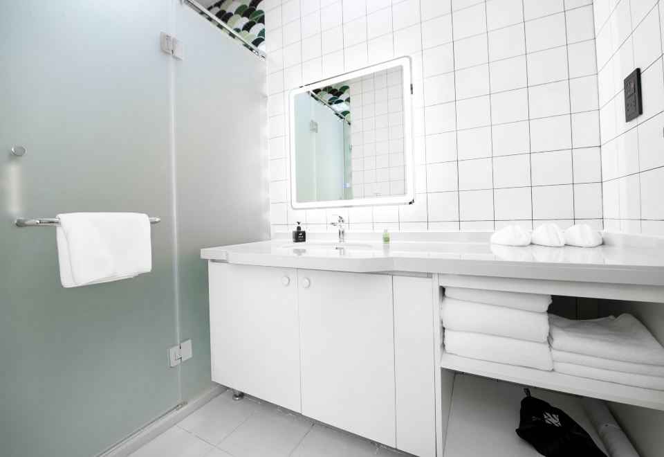 Beijing Placid Lake Resort HotelCastle Themed Room