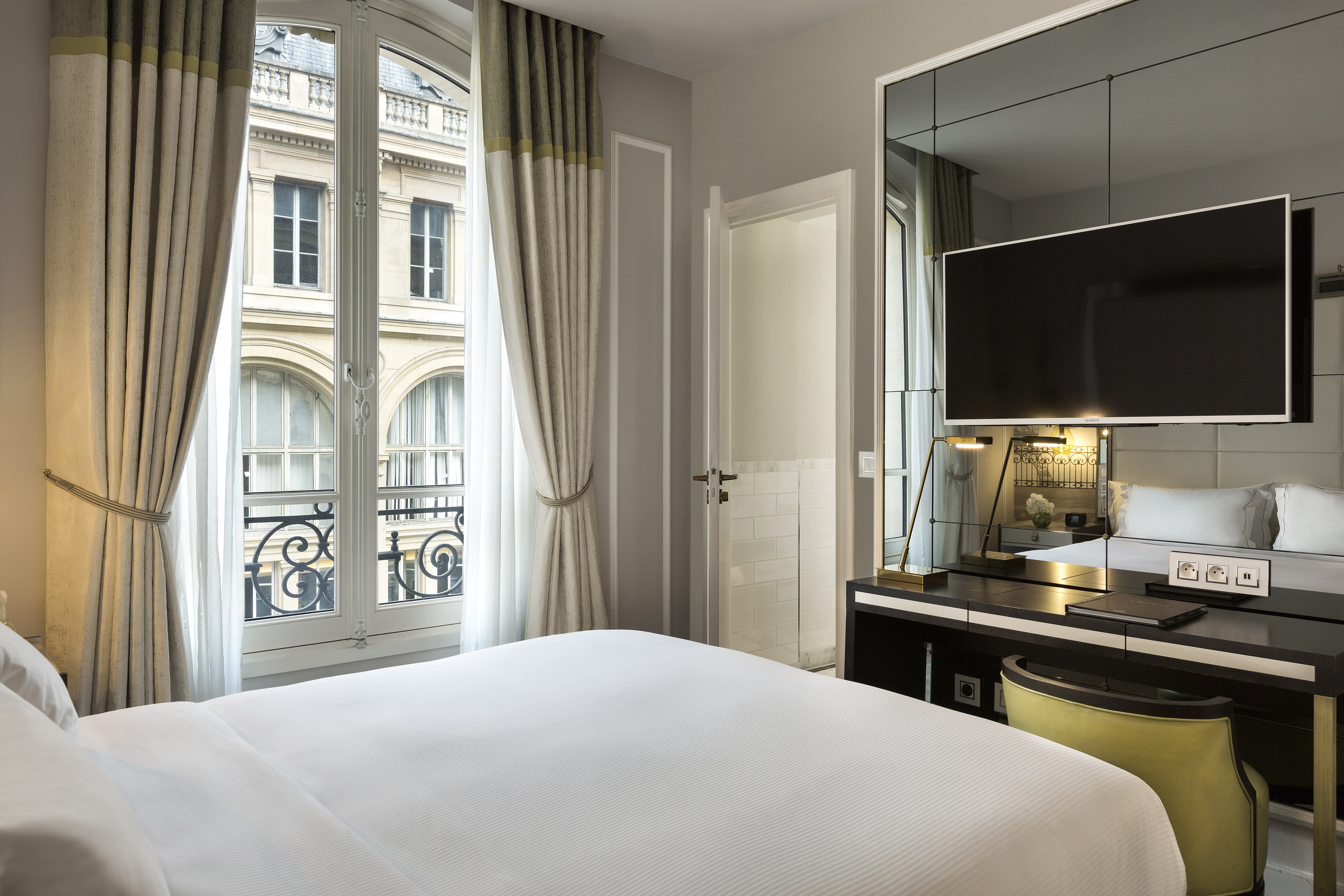 Hilton Paris Opera, Paris - 2026 Updated Prices, Deals & Reviews | Trip.com
