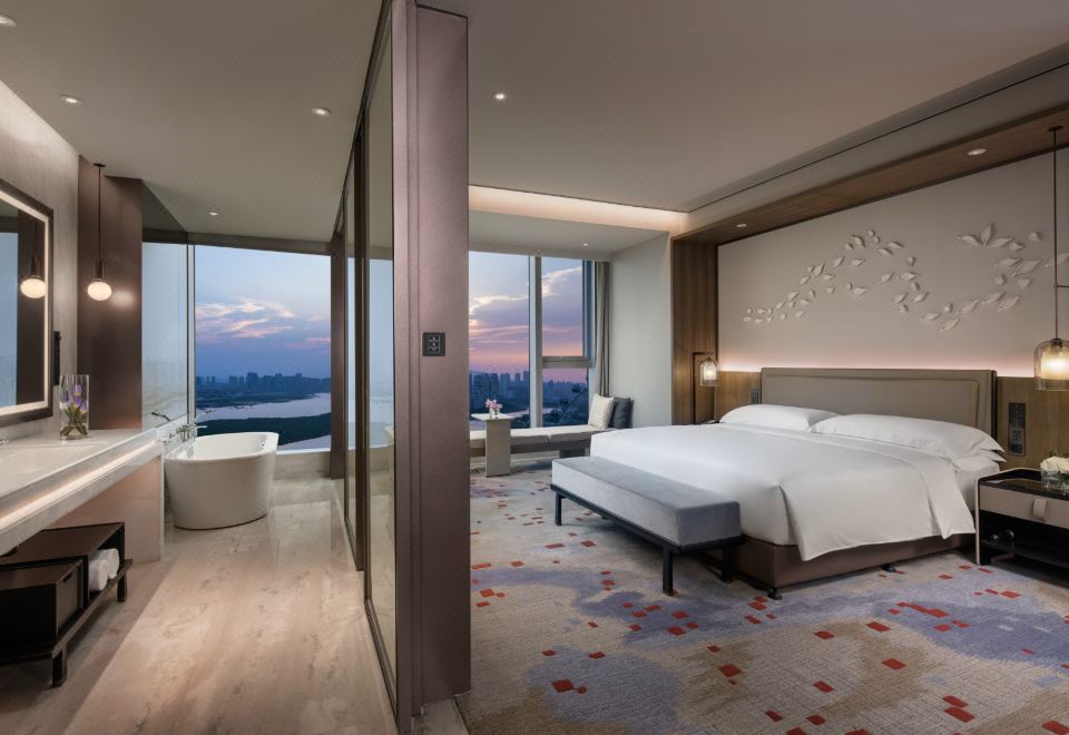 超豪华江景景观套房