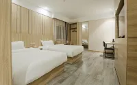 Starway Hotel (Huai'an Jinhu)
