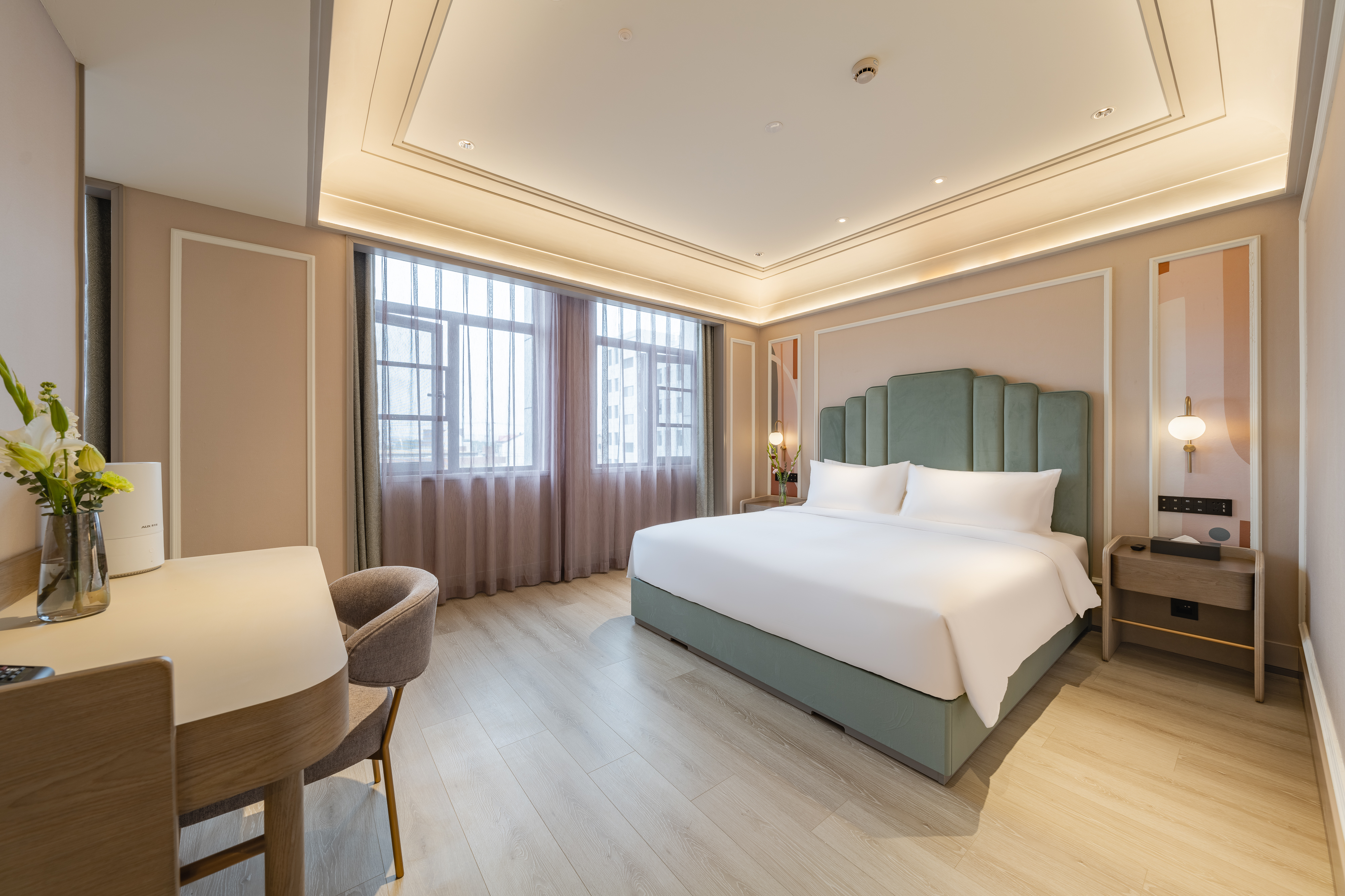 美仑套房（智能马桶+浴缸+梳化床）