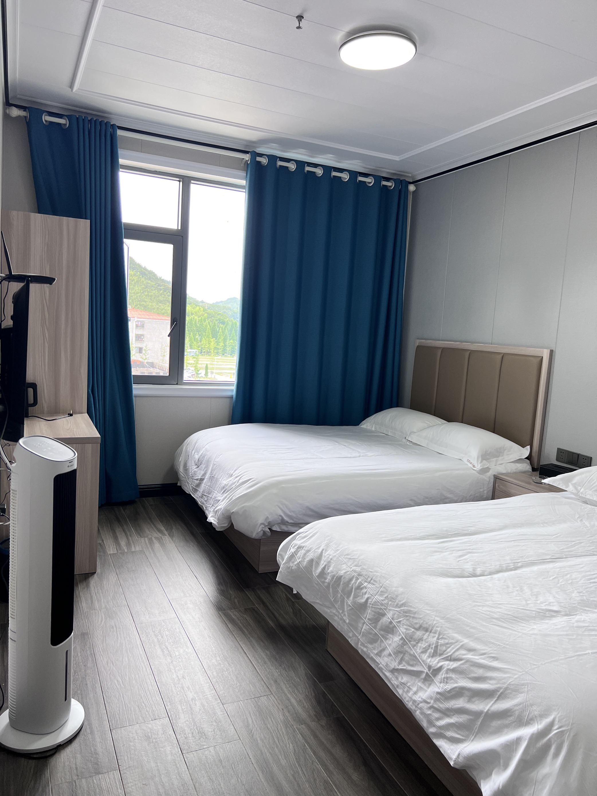 蝉鸣·空山静思休沐归隐双床房