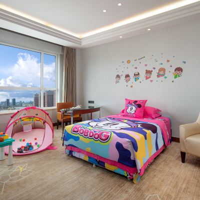 親子套房（小童玩具+一室一廳+超大活動空間） 吉林紫光苑華美達酒店優惠
