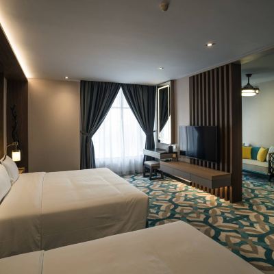 Premium Suite 4 Kupon CHRISTEE SUITES HOTEL