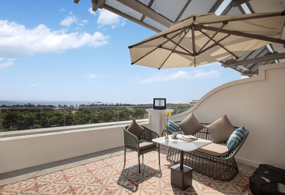 大露臺豪華行政海景大床房