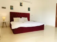 Namaste Hotel & Restaurant Отели в г. 