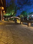 Qianshe Mengli Shuixiang Linhe Inn