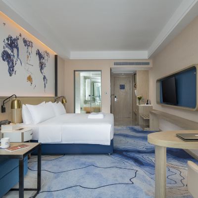 榮享大床房【智能語音控制+城景落地窗+超大空間】 凱里亞德酒店（深圳清湖地鐵站店）優惠