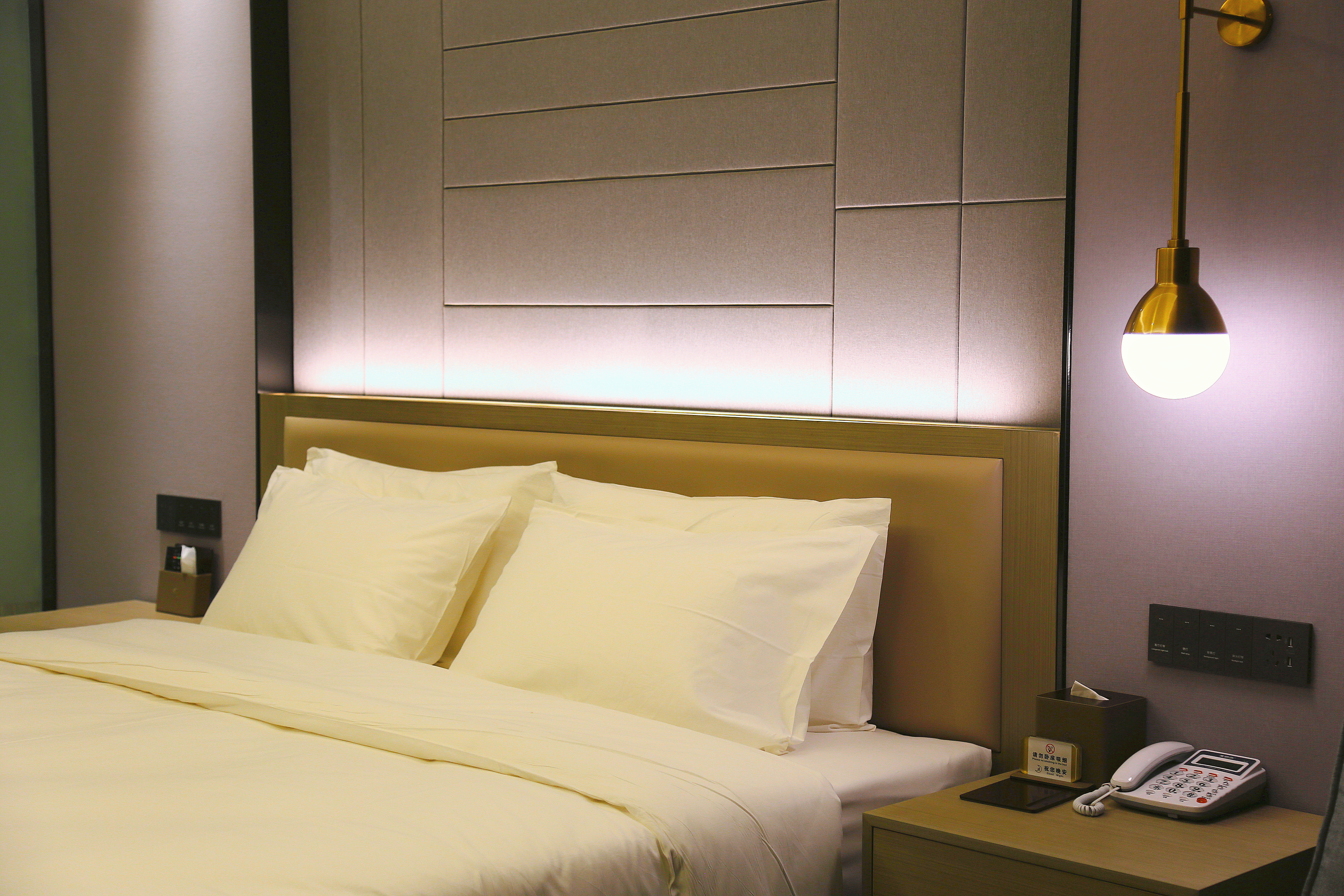 轻享舒适大床房