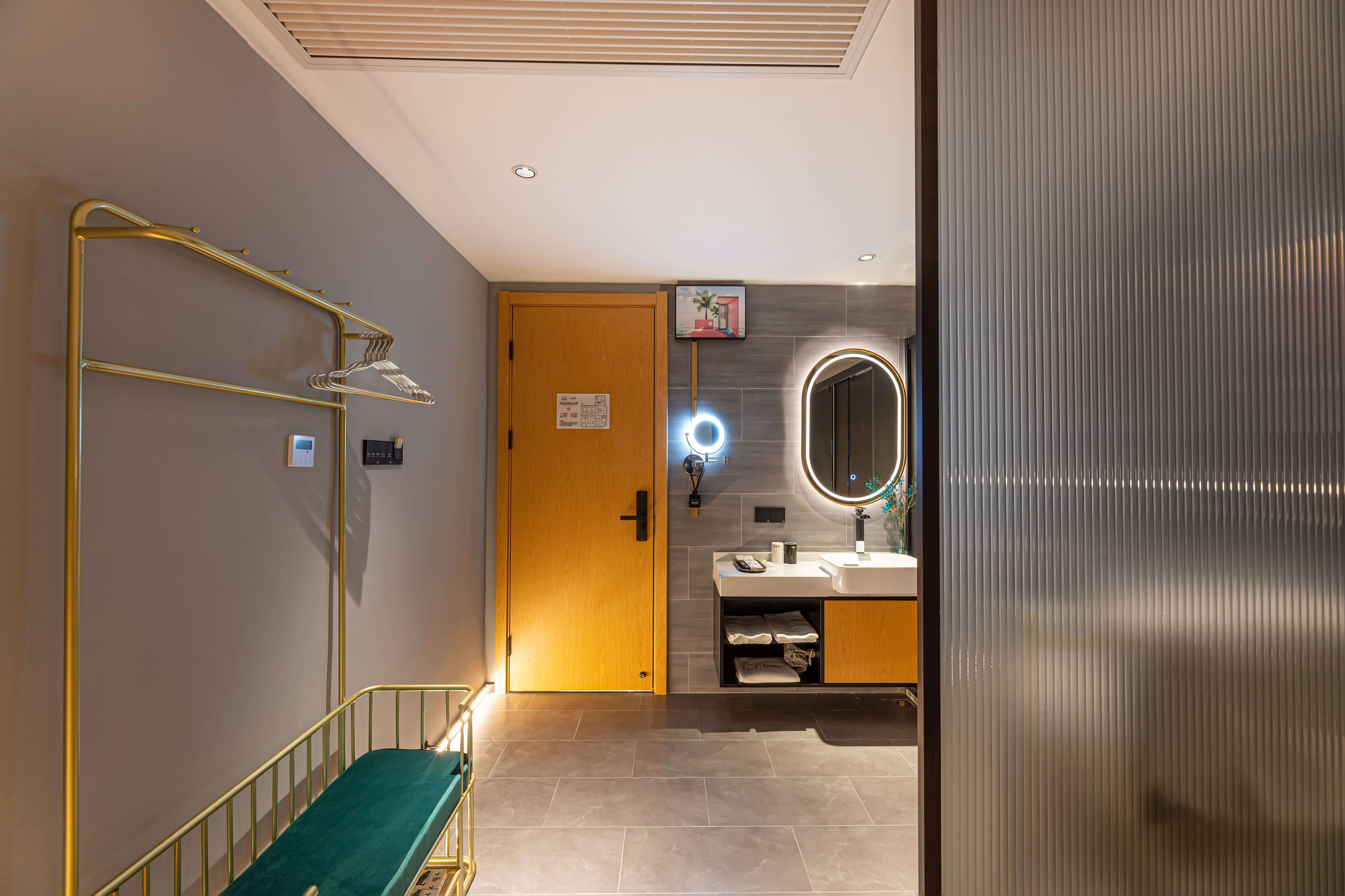 亲子家庭房 （VIP悦享追剧+浪琼智能马桶+舒享乳胶床垫）