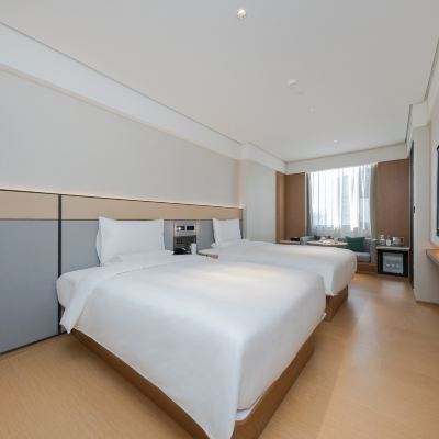 舒壓家庭房（65寸投屏電視＋小冰箱） 全季酒店（北京燕莎三元東橋店）優惠