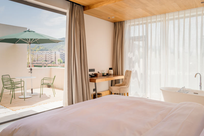 雾泊露台景观房