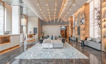 Yangzhou Street Geyuan Atour Hotel - Housity