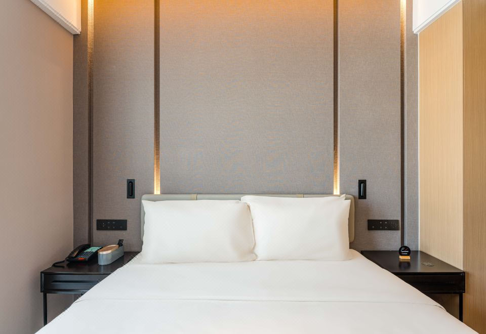 Atour Hotel(Suzhou Mudu Ancient Town Store Lingyan Mountain Metro Station)Superior Double Room