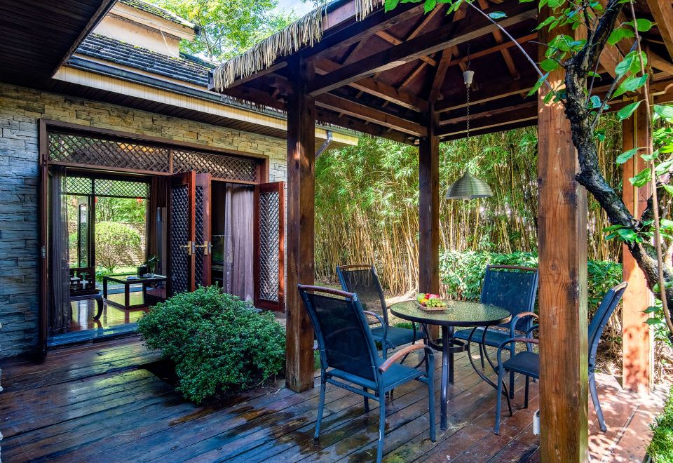 尘外·中铁小院私汤套一别墅