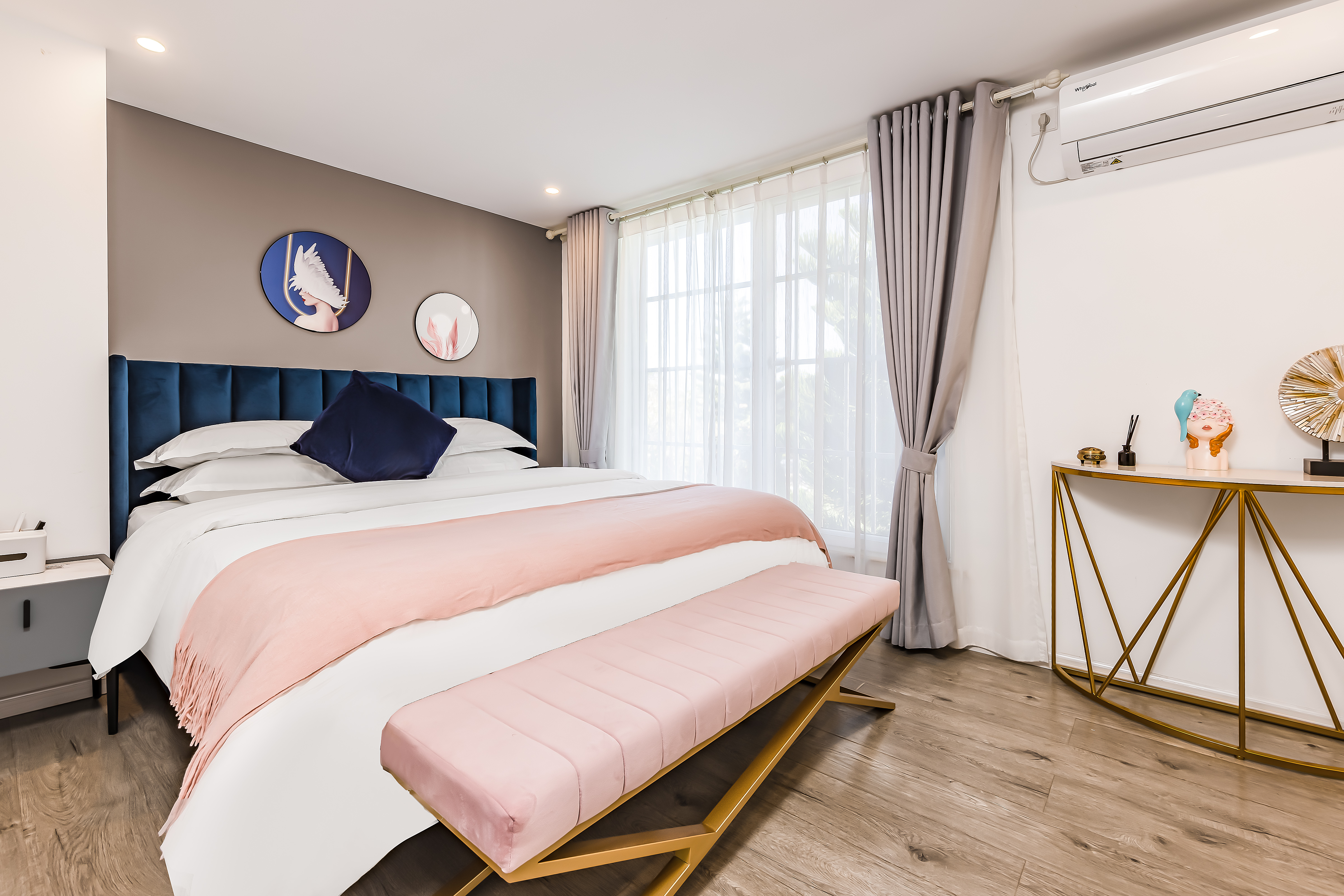 彩境·简约大床房（全景玻璃|恒温空间）