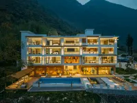 Enshi Grand Canyon Yunyin Tangquan Shanju (Visitor Center Branch) Hotel di 