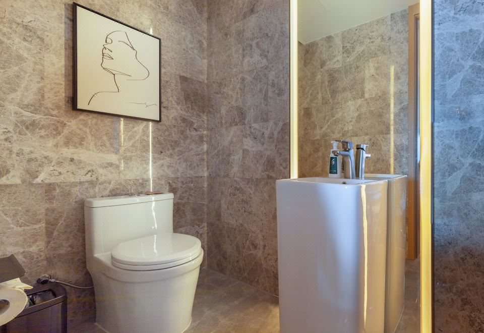 Zhuhai Gongbei Lovers Road Atour S Net Yiyan Selection HotelPremier Suite - Mountain-View