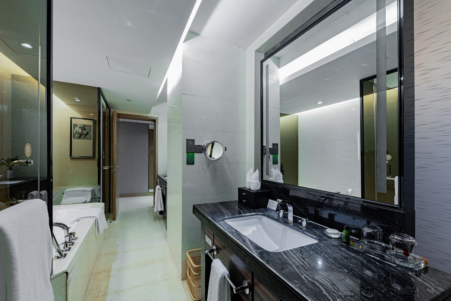 Shenzhen YANGBANGLANGYUE International HotelLang Yue Queen Suite