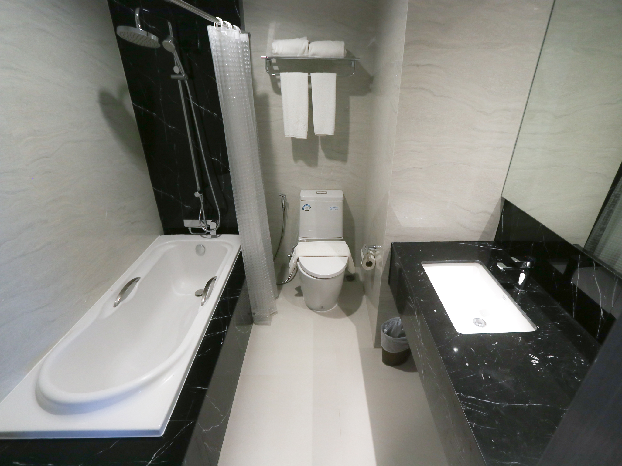 全景河景双床房