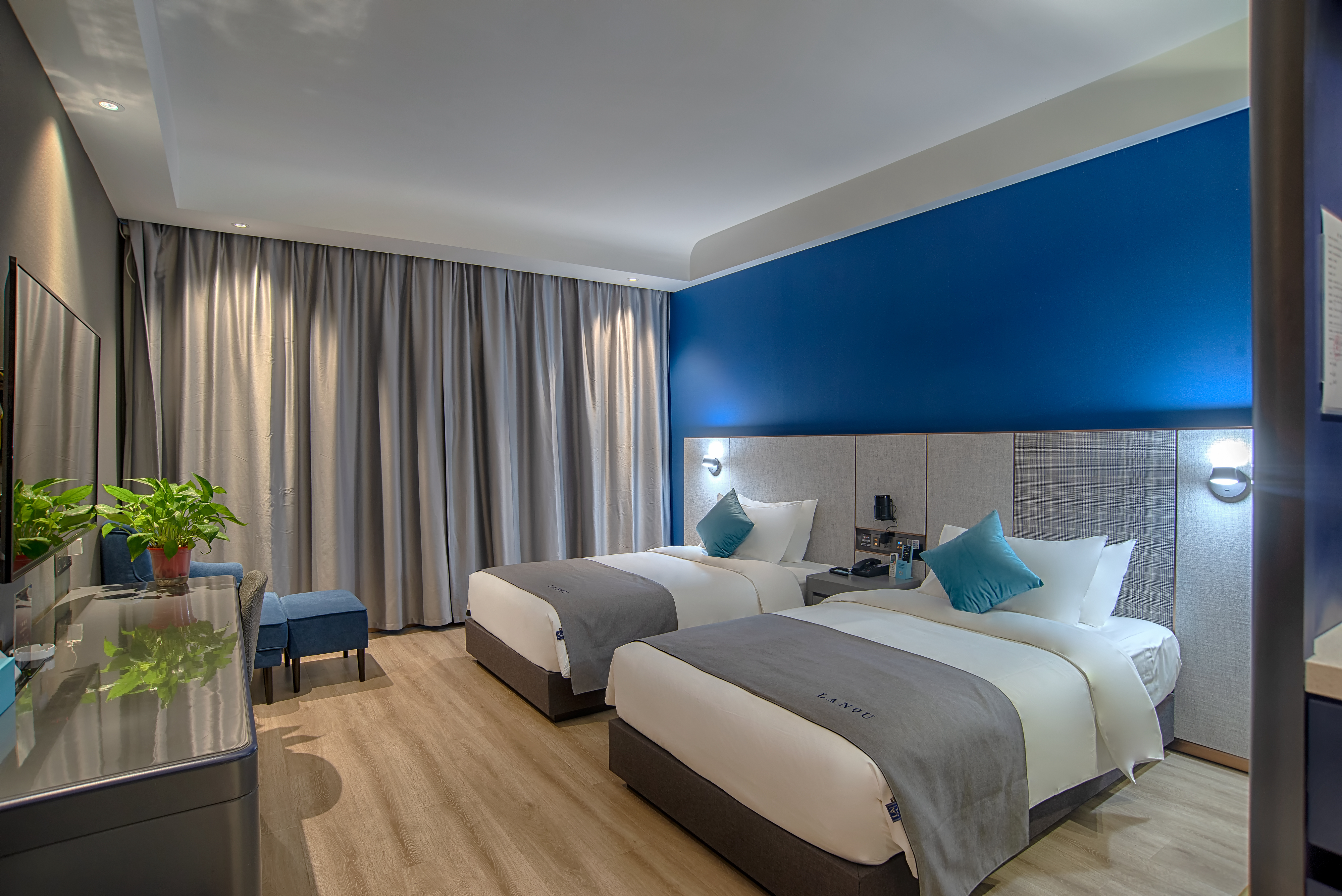 兰沁豪华双床房-全屋智能语音控制+金可儿床垫+小冰箱