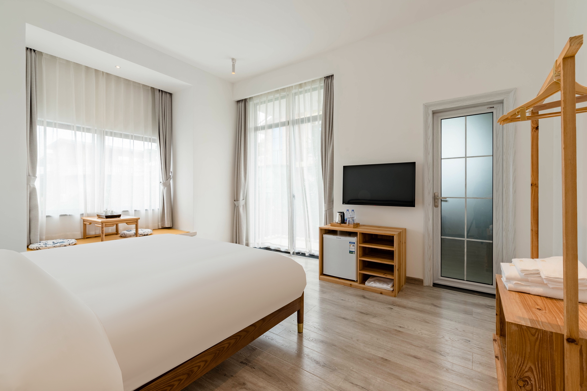 竹意大床房（茶歇小桌+品牌床品+卧室冰箱）