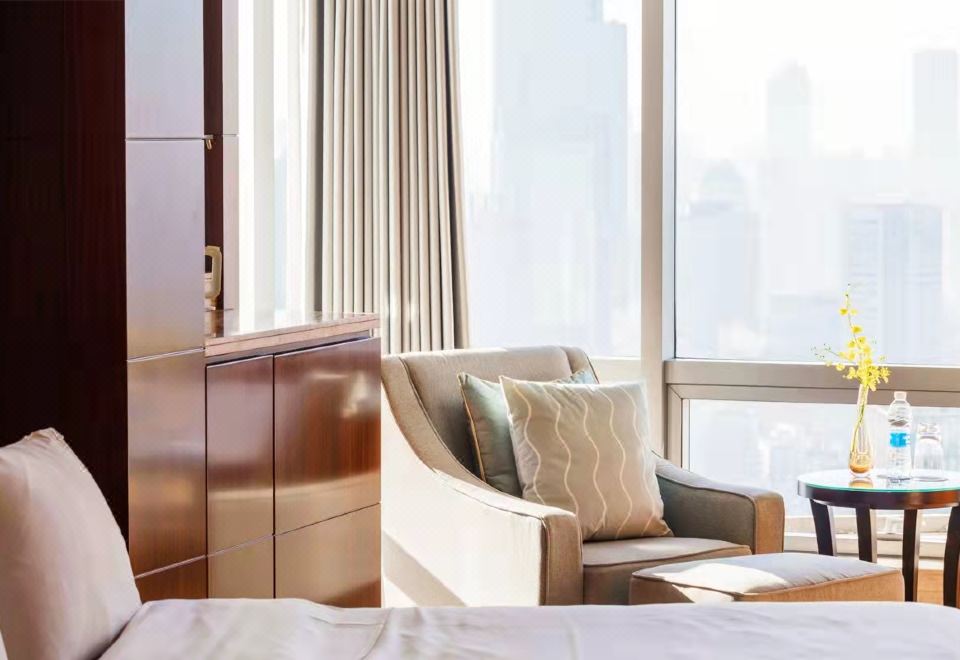 The Westin NanjingExecutive Lake-View Twin Room (Panoramic Nanjing City View)