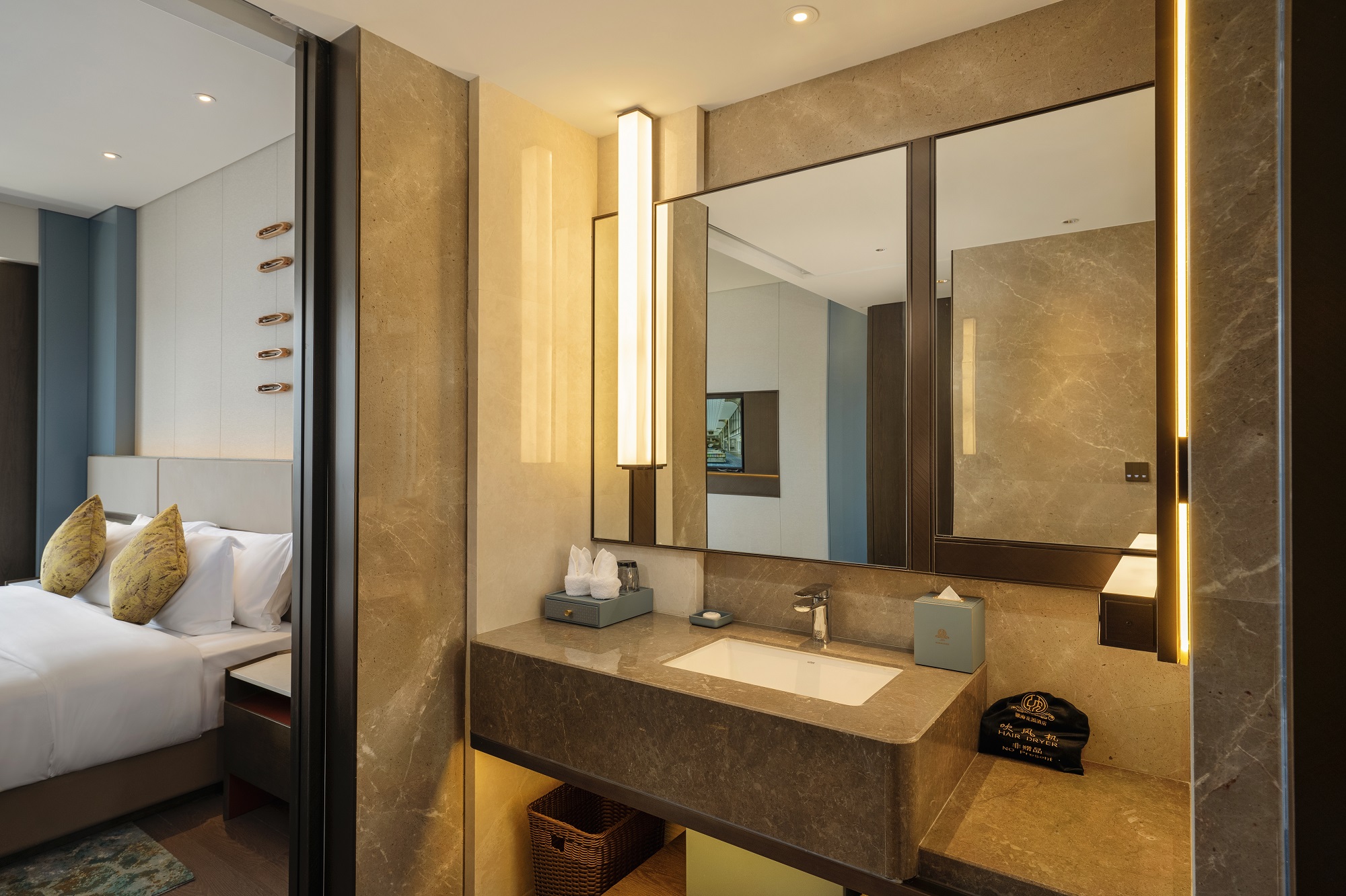 豪华山海大床房『山海尽览+璀璨灯光』