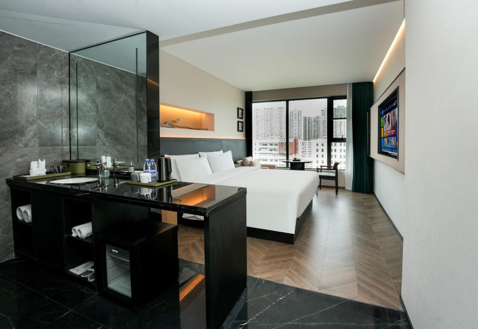 Smart Business Room (Double Bed)